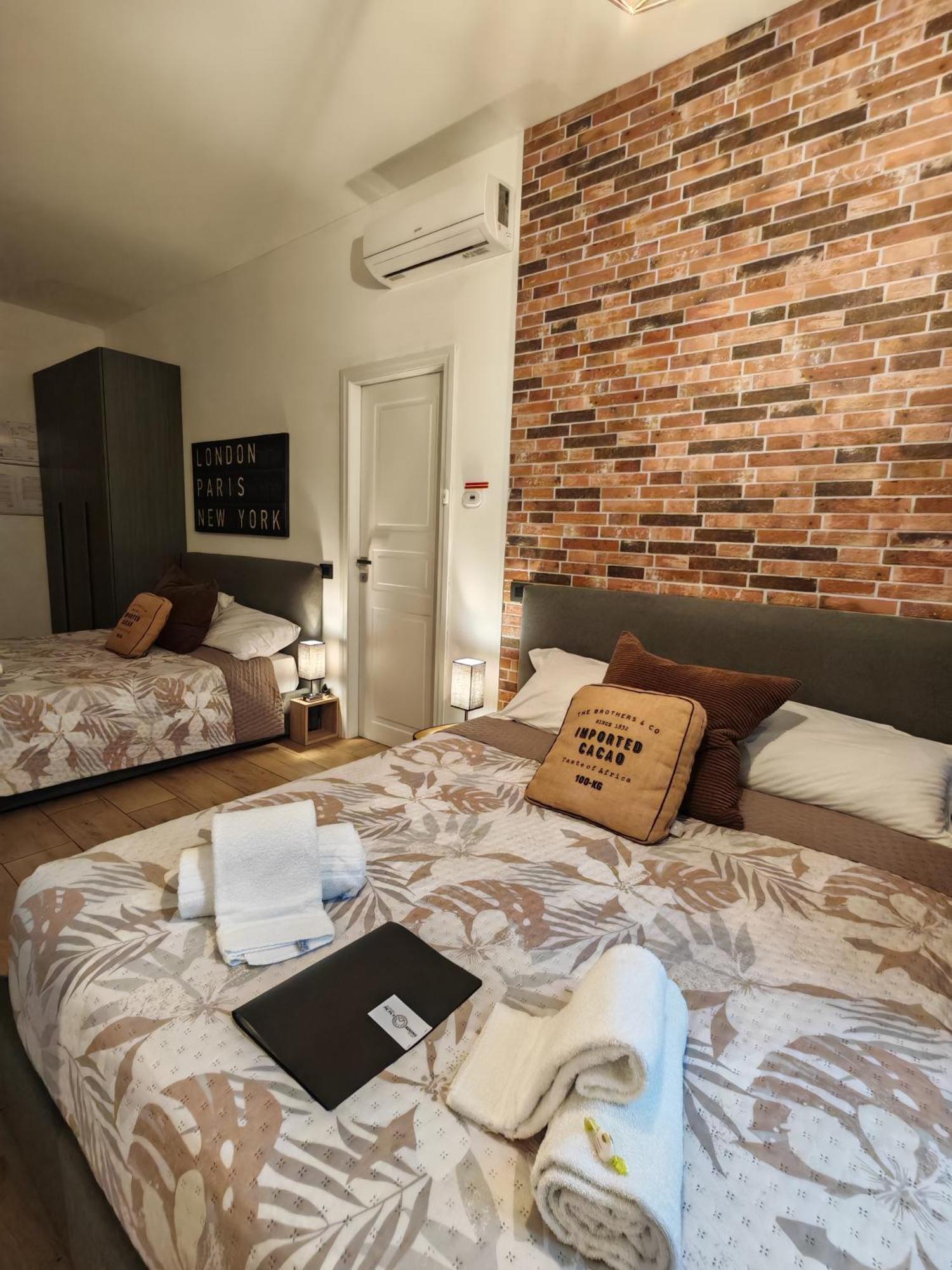 Mc Fly Rooms Malpensa Airport Gallarate Kültér fotó
